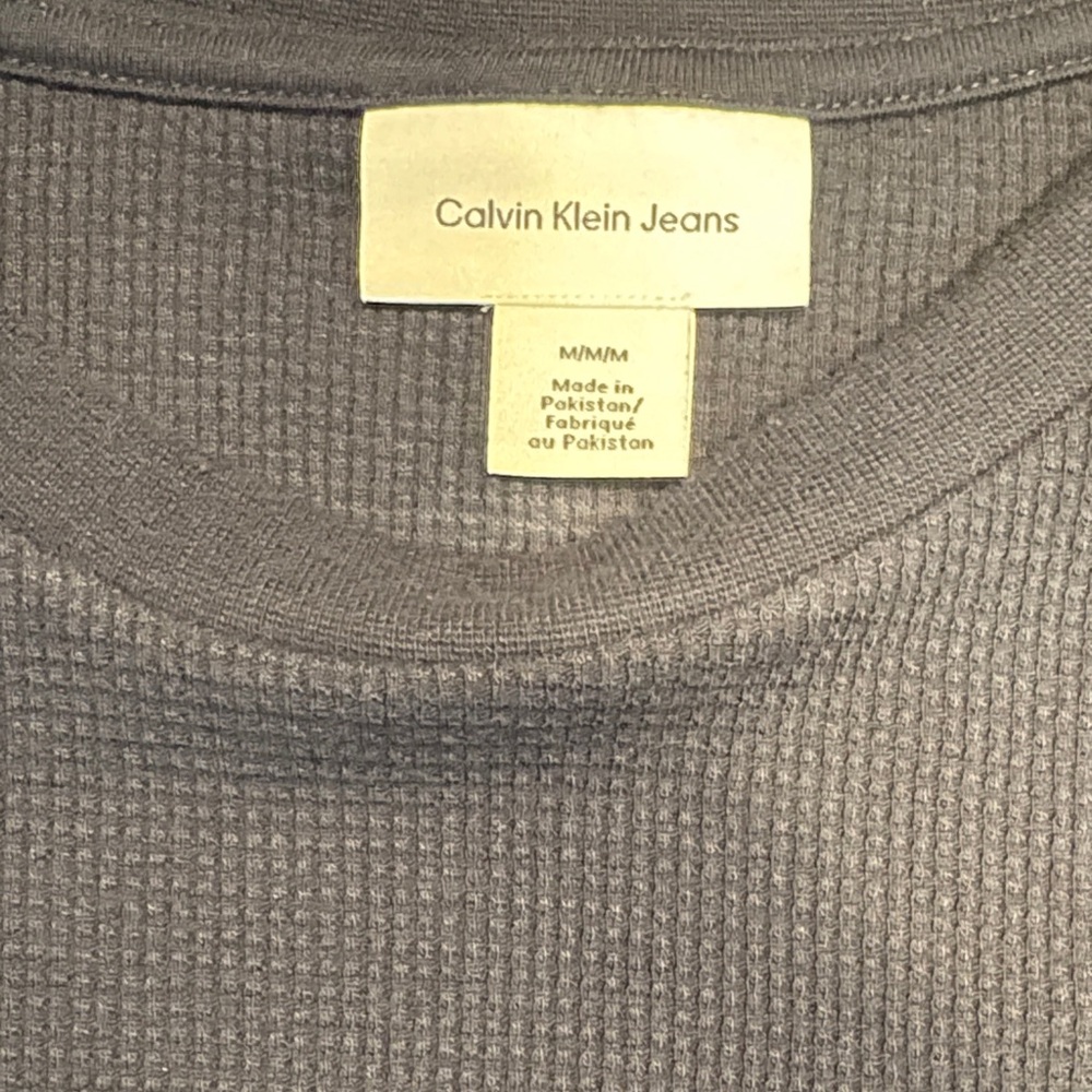 Calvin Klein Men's Black Long Sleeve Thermal Tee - Picture 3 of 5